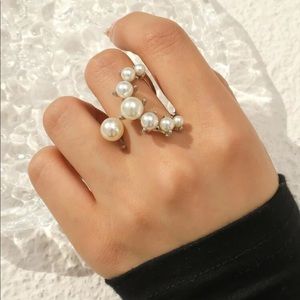 Gaux pearl adjustable ring